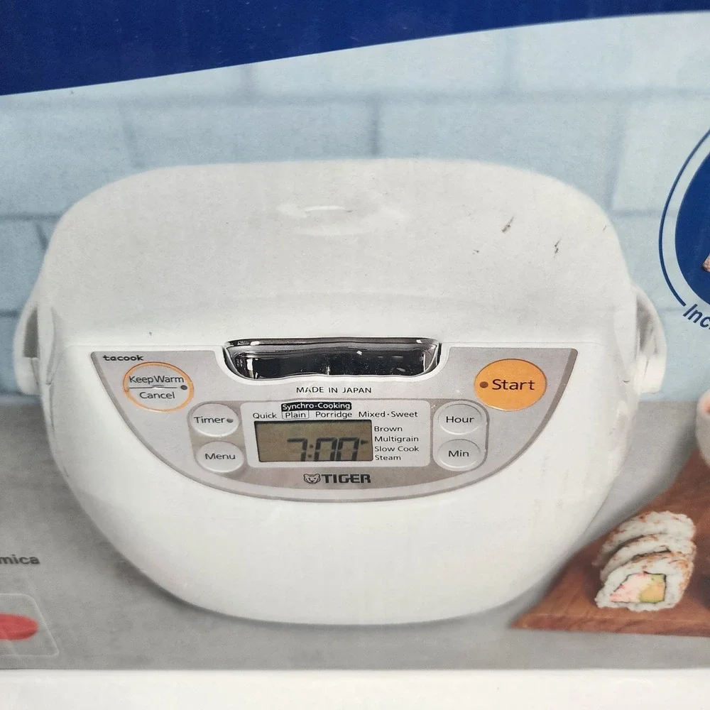 Tiger JBV-G10U 5.5 Cup Rice Cooker Warmer White New Sealed Made in Japan